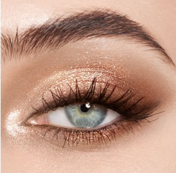 Палетка теней Charlotte Tilbury Luxury Palette, оттенок The Queen of Luck 000071 фото