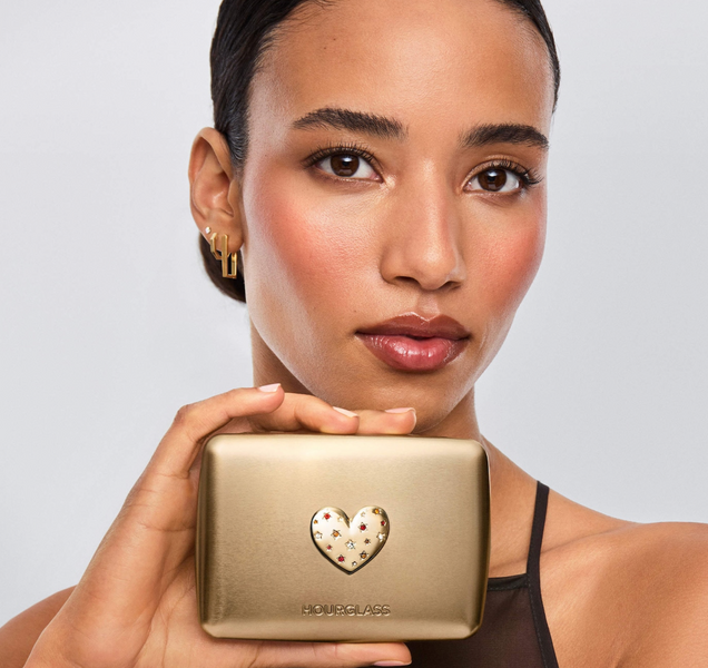 Палетка Hourglass Ambient Lighting Edit Unlocked LOVE Holiday 2026 098989 фото