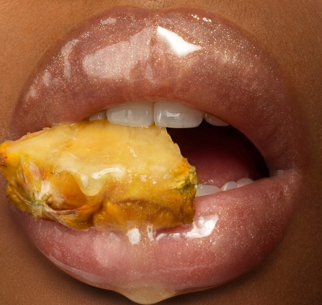 Олія для губ Gisou Honey Infused Hydrating Lip Oil відтінок Pineapple Pout 000137 фото