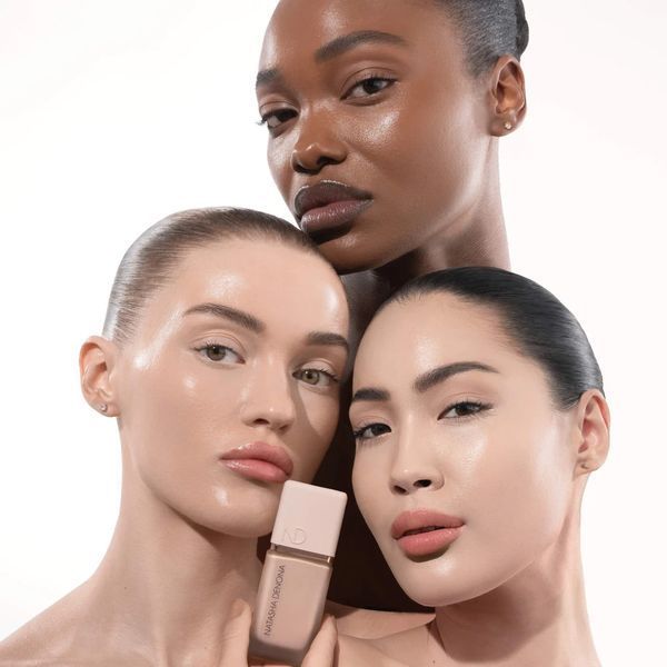 Тональний крем Natasha denona Hy-Glam Foundation Hydrating & Blurring Luminous Longwear Serum відтінок 2N, 30 мл 2916262446 фото